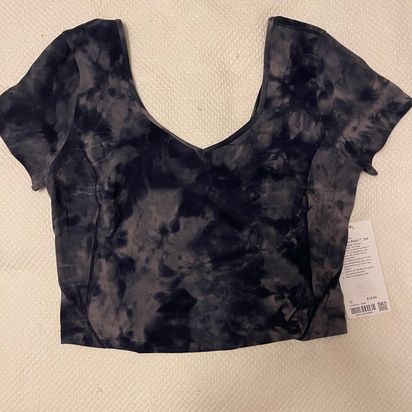 Lululemon Align Tee - Picture 3 of 5